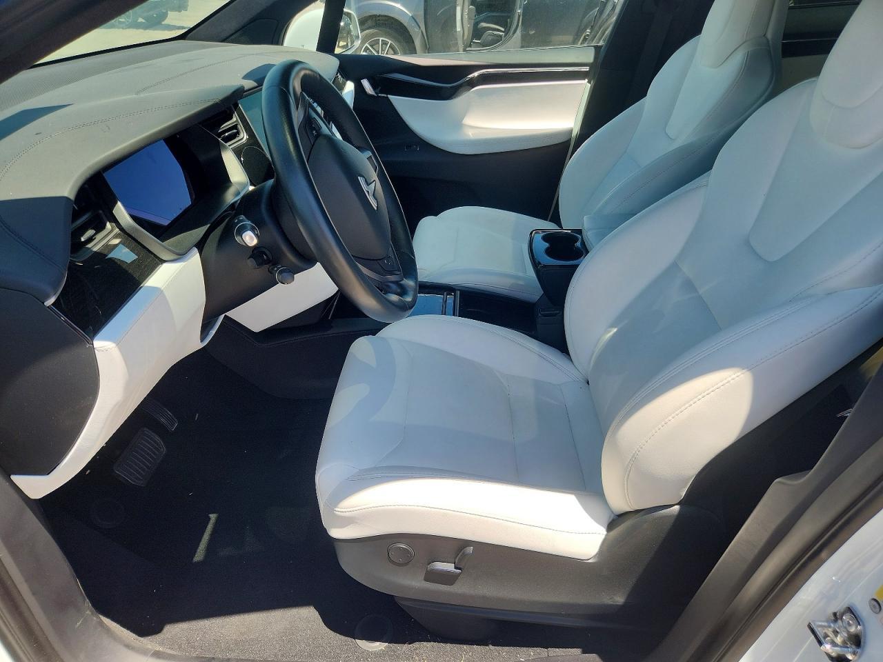 2018 Tesla Model X - Image 7