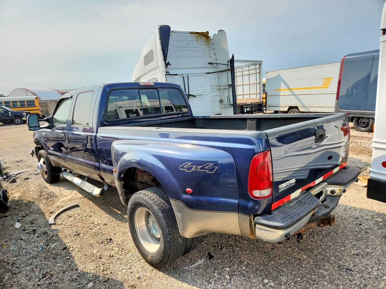 2006 Ford F350 Super Duty - Фото 2