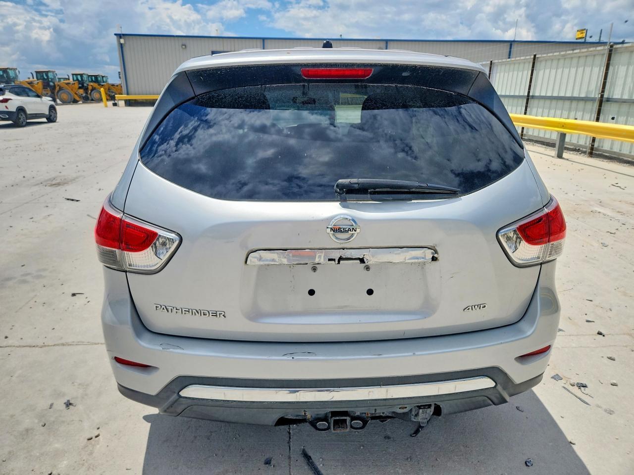 2014 Nissan Pathfinder S - Фото 6