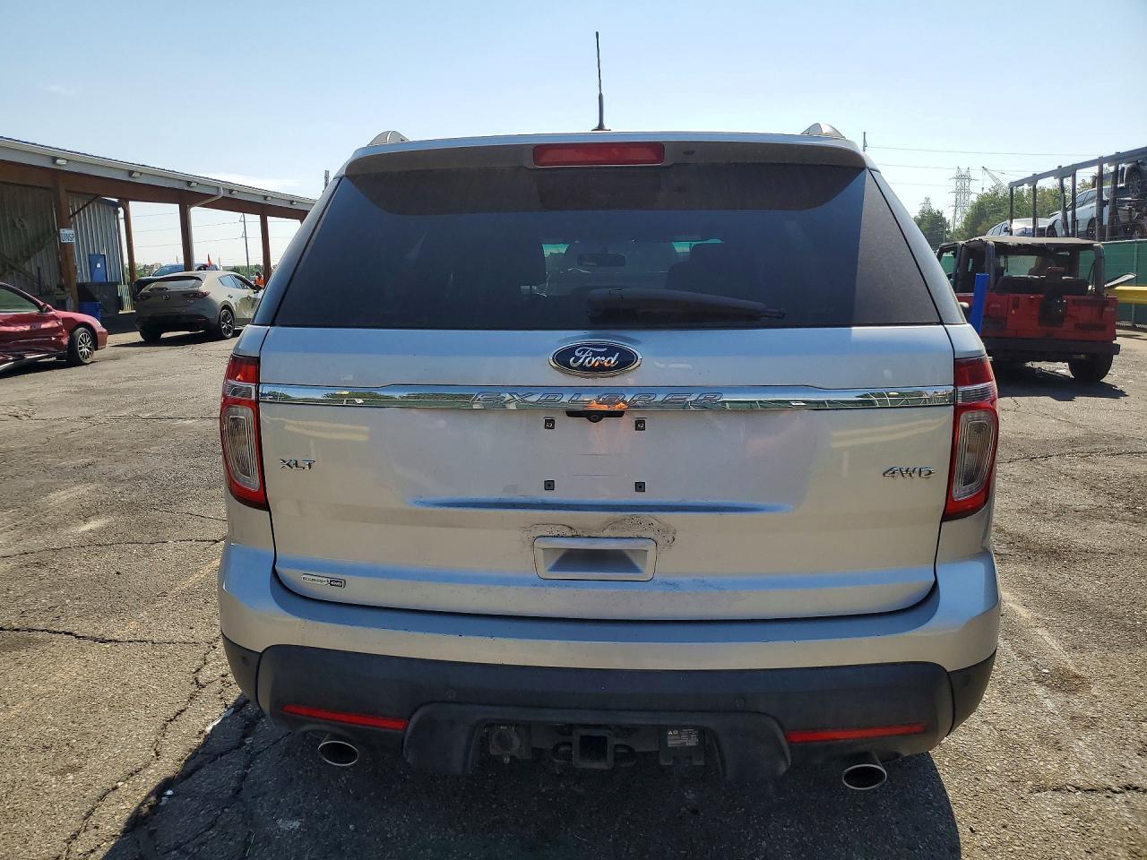 2011 Ford Explorer Xlt - Фото 6