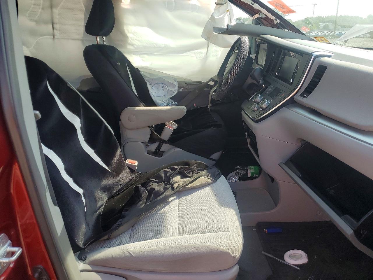 2019 Toyota Sienna L 7-Passenger - Фото 7