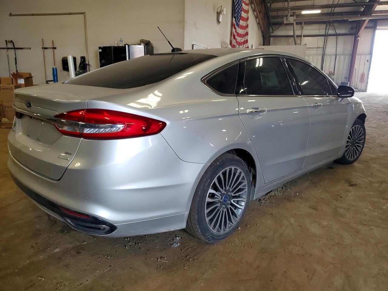 2017 Ford Fusion Se - Фото 3