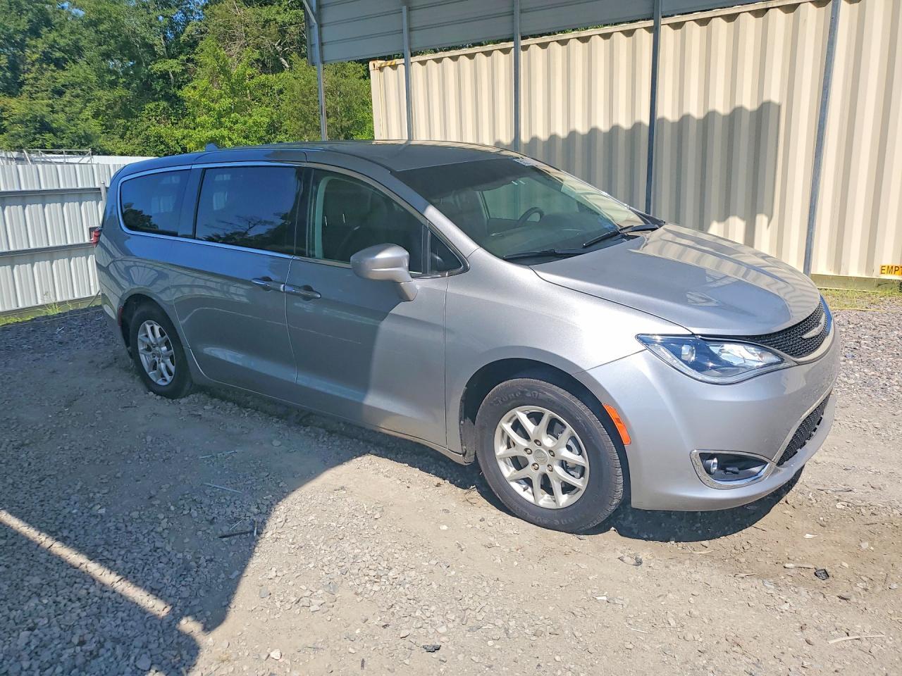 2020 Chrysler Pacifica Touring - Фото 4