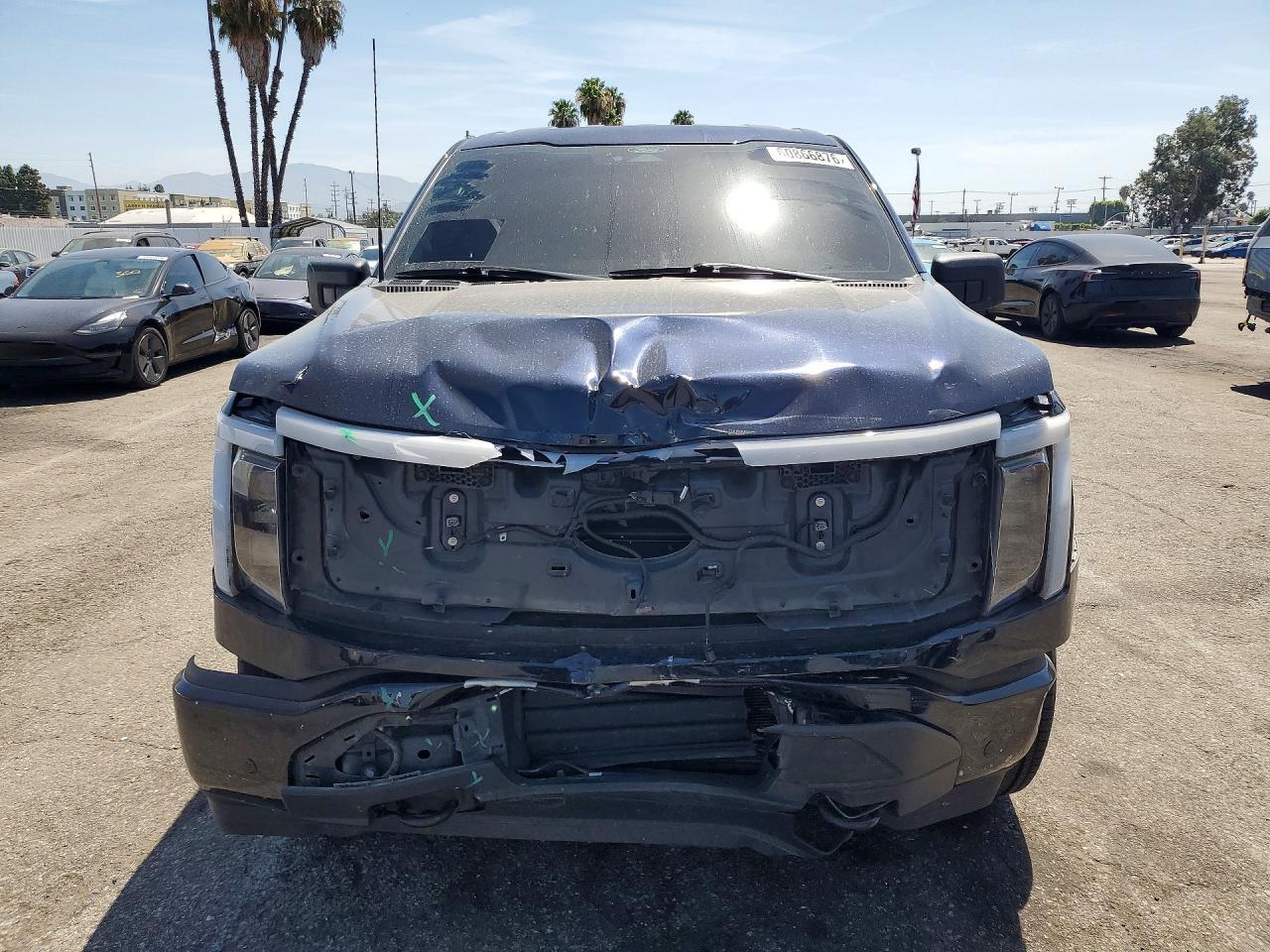 2024 Ford F150 Lightning Xlt - Фото 5