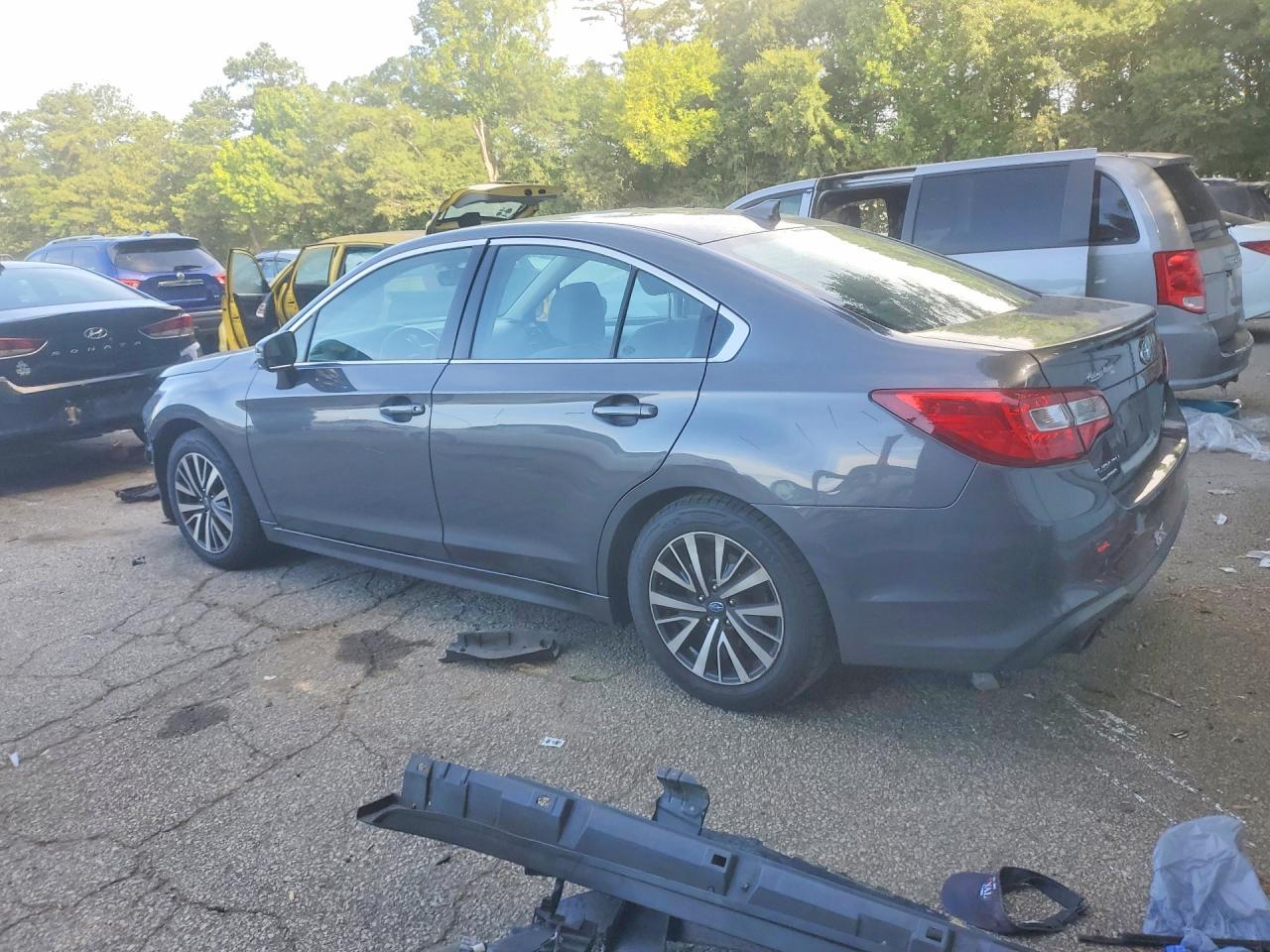 2018 Subaru Legacy 2.5I Premium - Фото 2