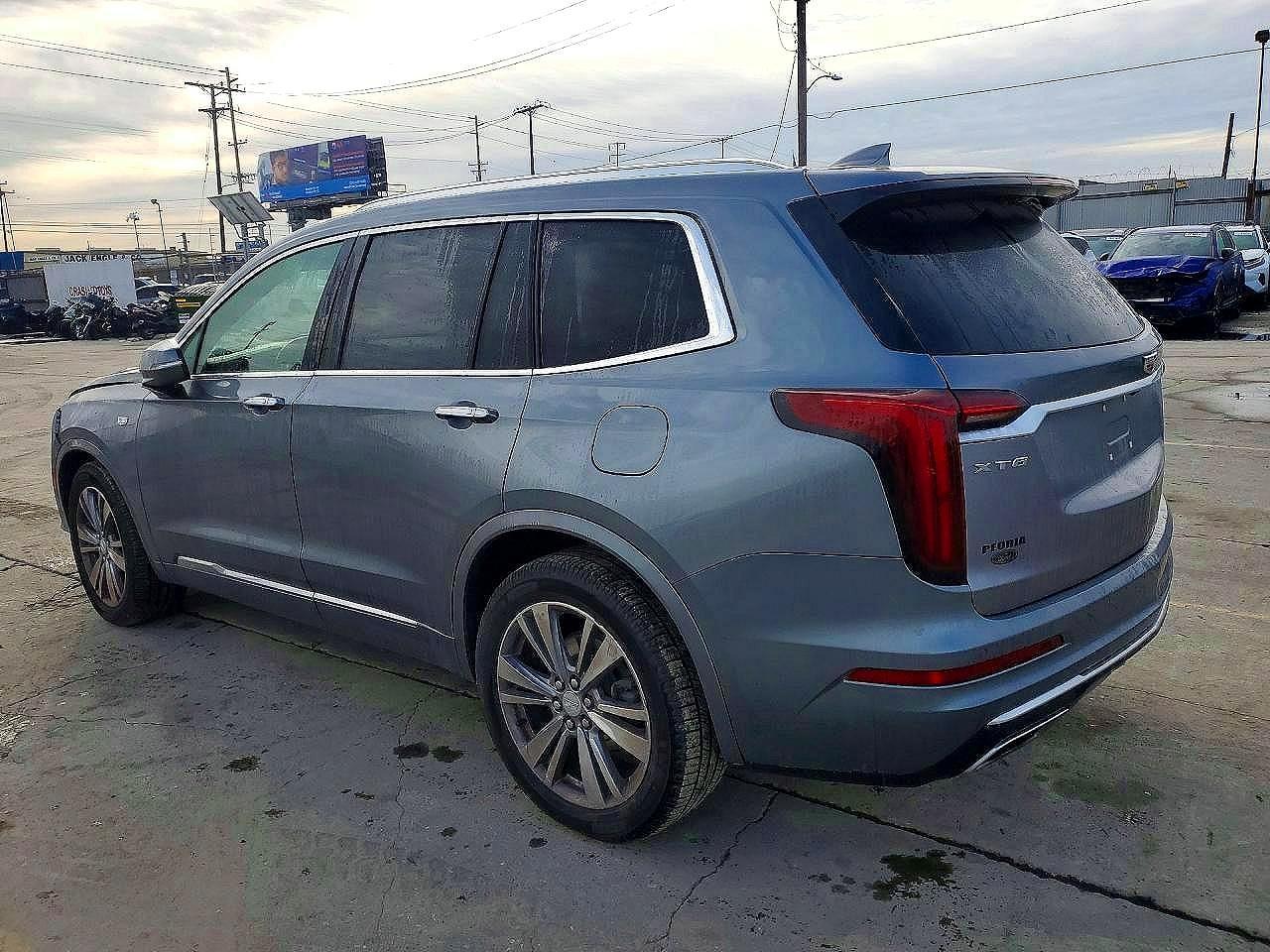 2022 Cadillac Xt6 Premium Luxury - Фото 2
