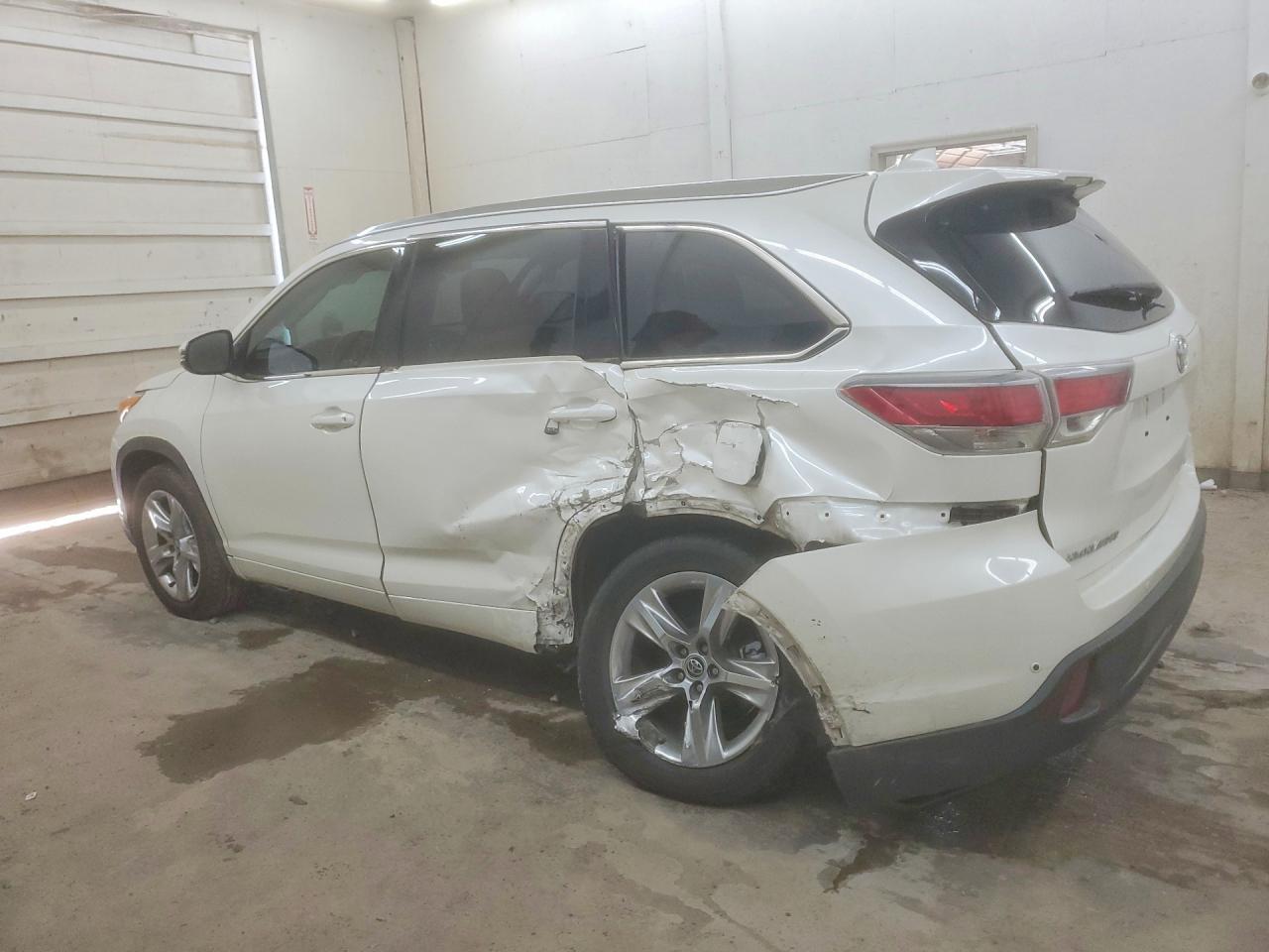 2016 Toyota Highlander Limited - Фото 2