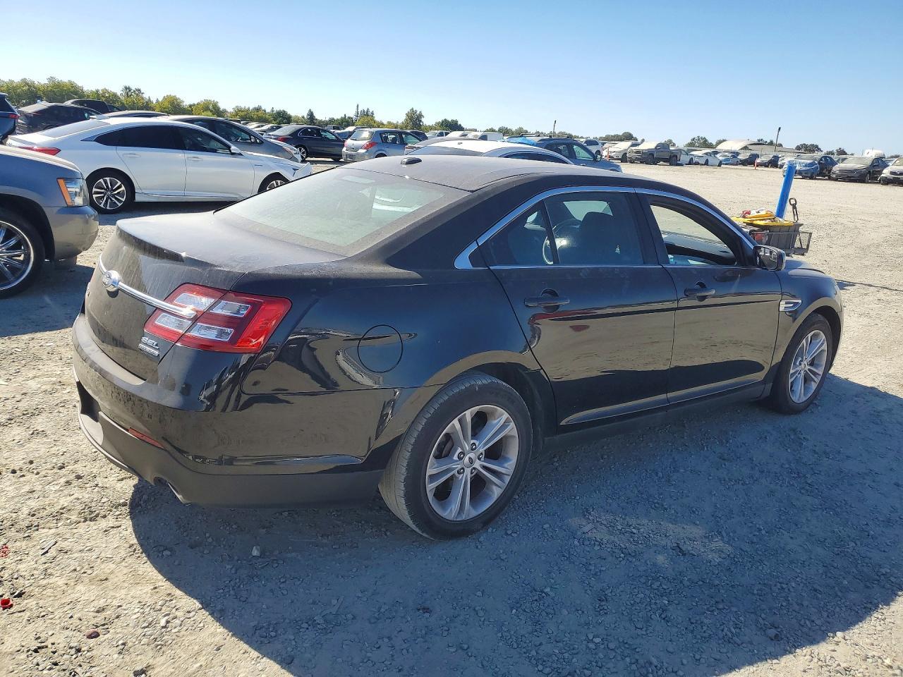 2018 Ford Taurus Sel - Image 3