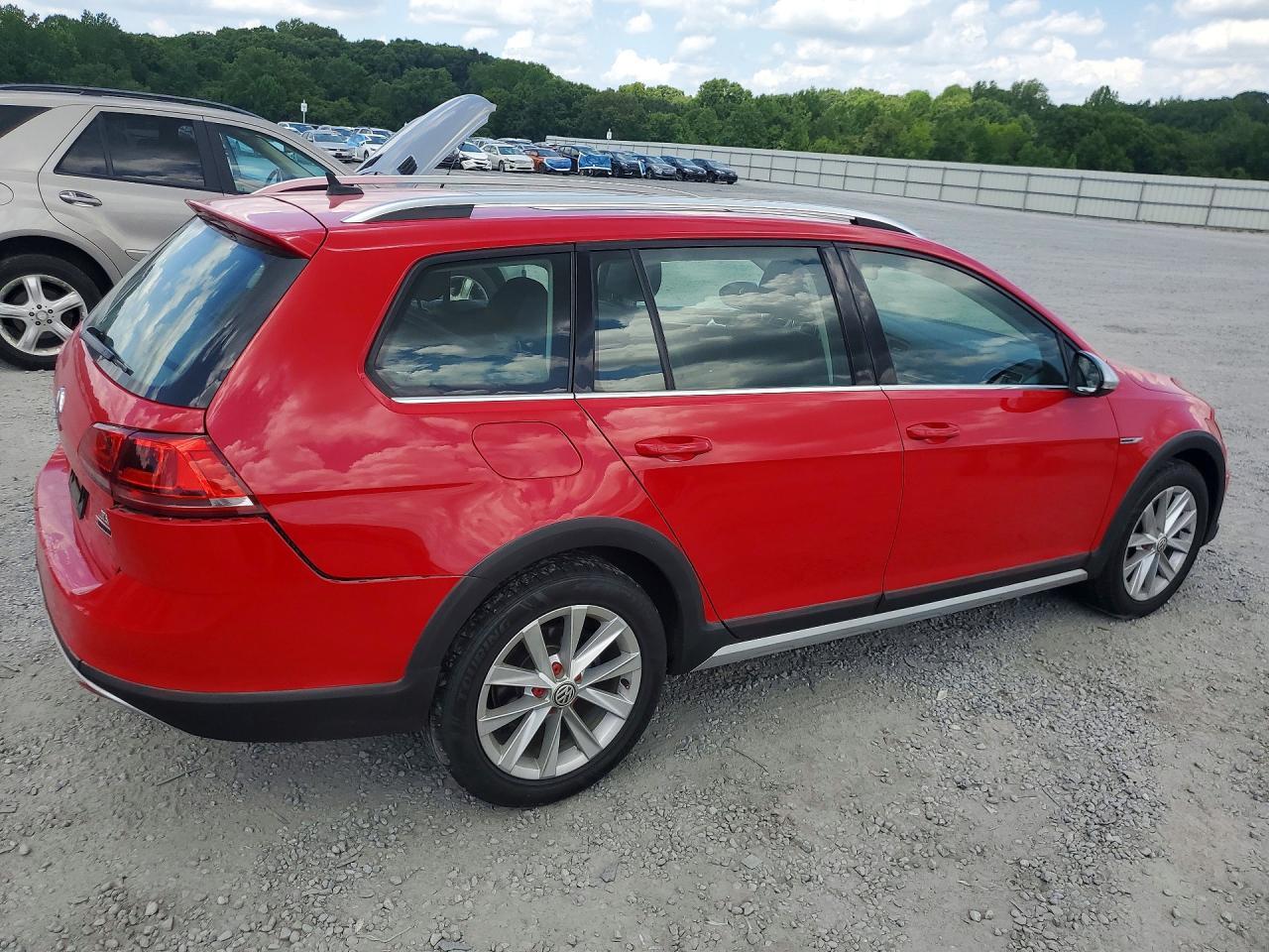 2017 Volkswagen Golf Alltrack S - Фото 3