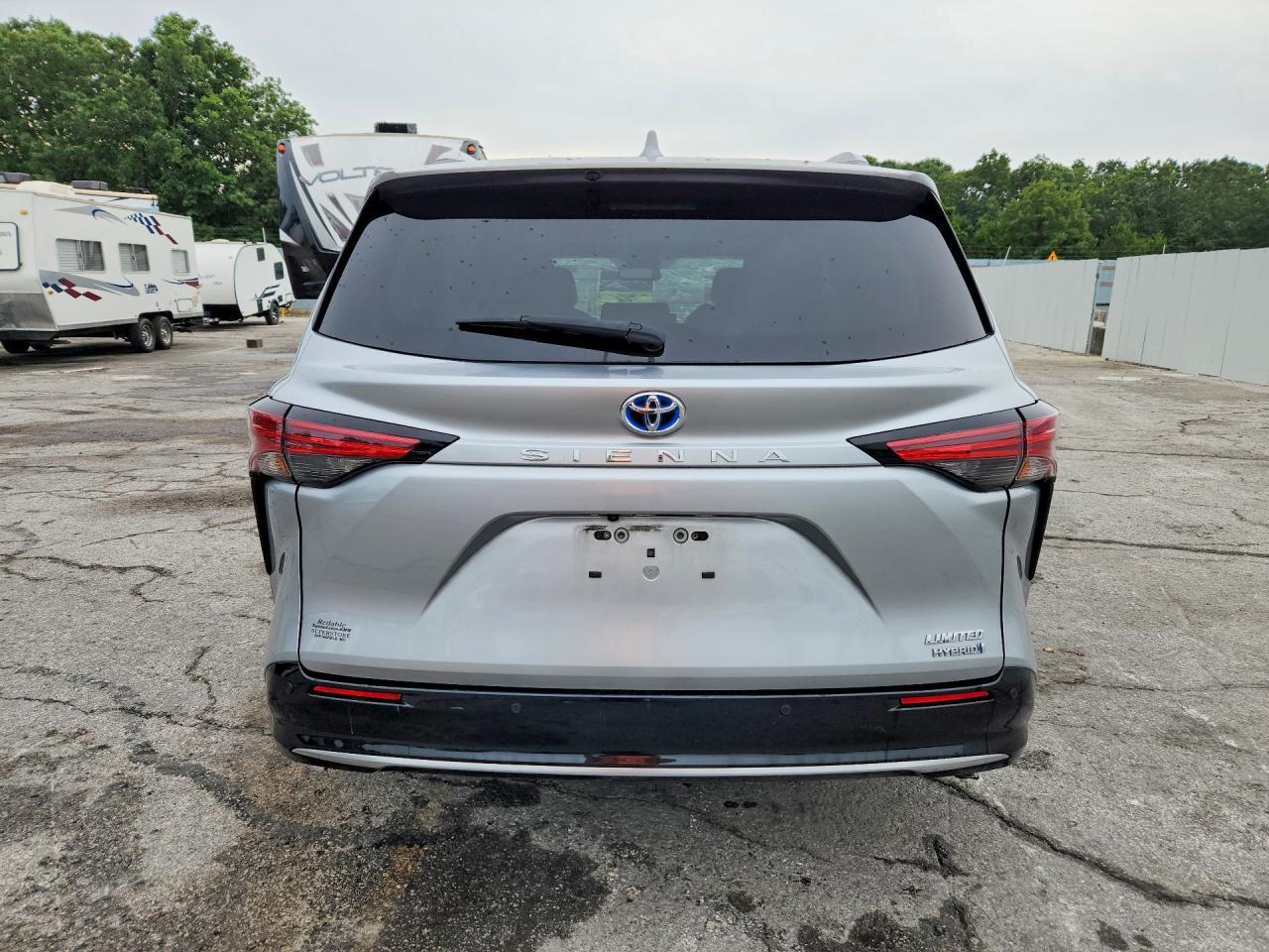 2021 Toyota Sienna Limited 7-Passenger - Фото 6