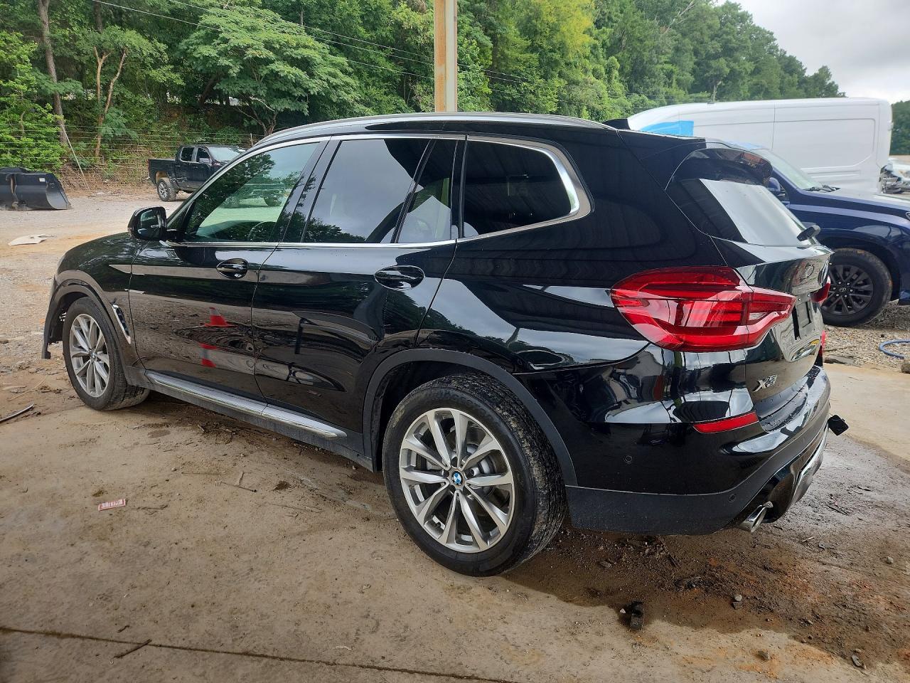 2018 BMW X3 xDrive30I - Фото 2