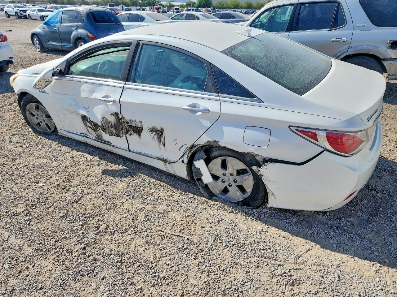 2012 Hyundai Sonata Hybrid - Image 2