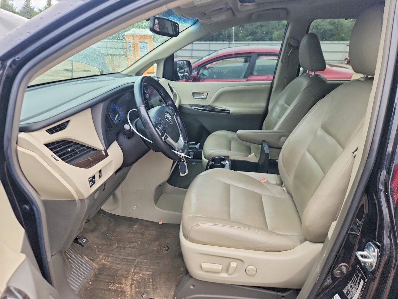 2015 Toyota Sienna Xle 8-Passenger - Фото 7