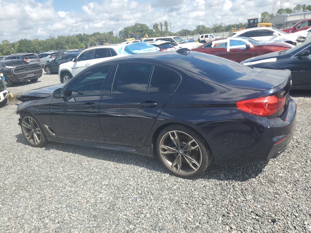 2020 BMW M550Xi - Image 2