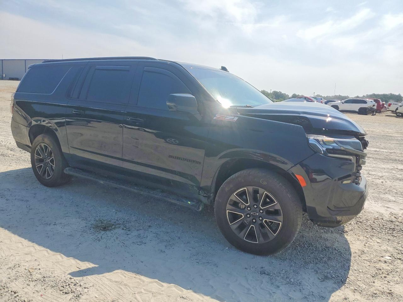 2021 Chevrolet Suburban K1500 Z71 - Фото 4