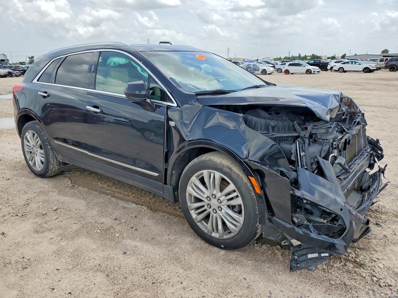 2018 Cadillac Xt5 Premium Luxury - Image 4