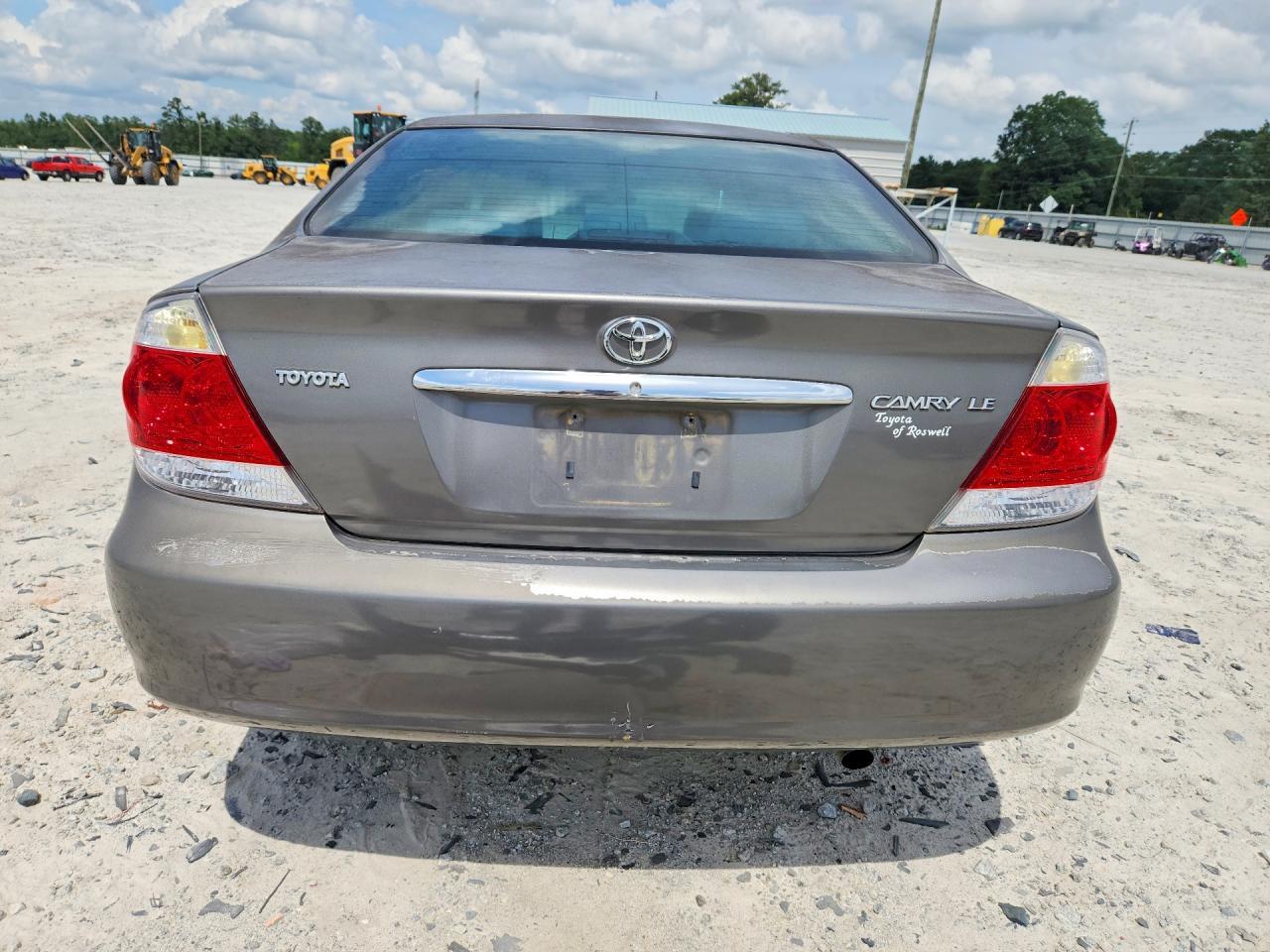 2005 Toyota Camry Le - Фото 6