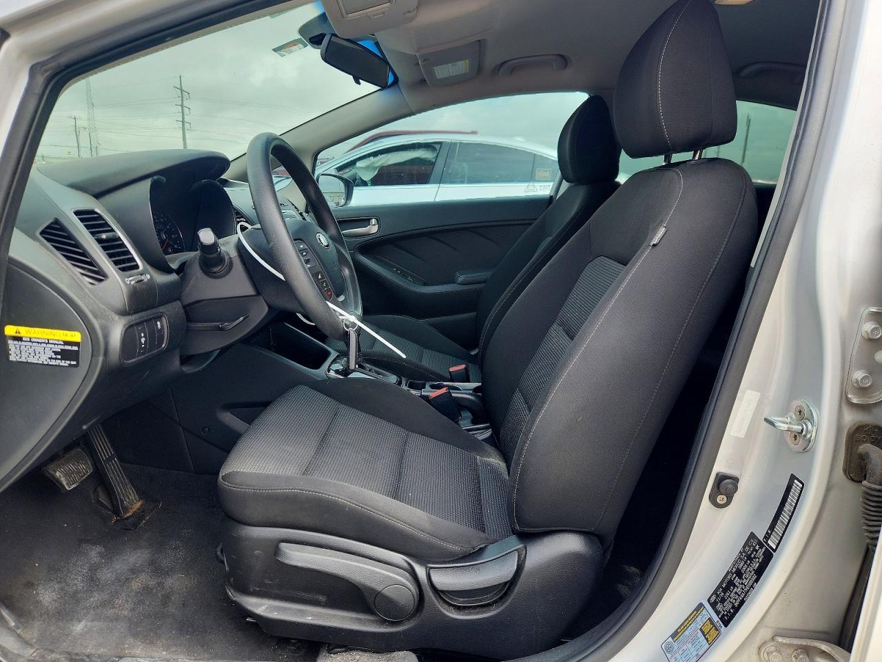 2017 Kia Forte Lx - Image 7