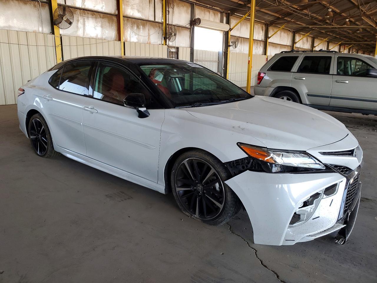2020 Toyota Camry Xse - Image 4