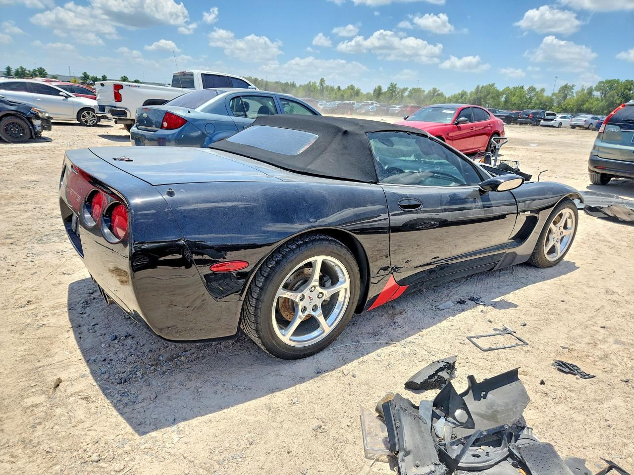 2000 Chevrolet Corvette Corvette & Convertible - Image 3