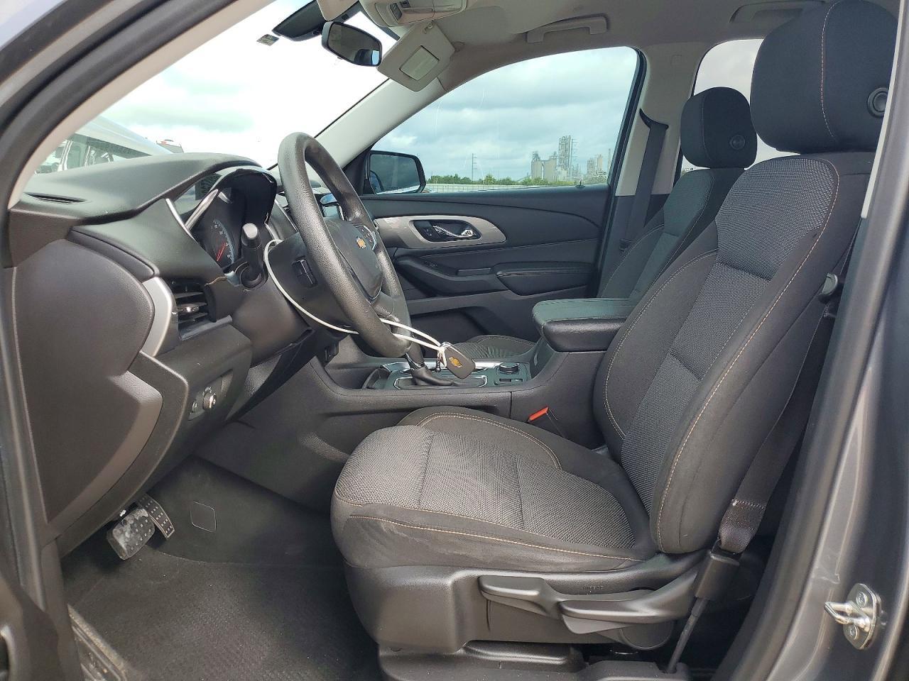 2018 Chevrolet Traverse Ls - Фото 7