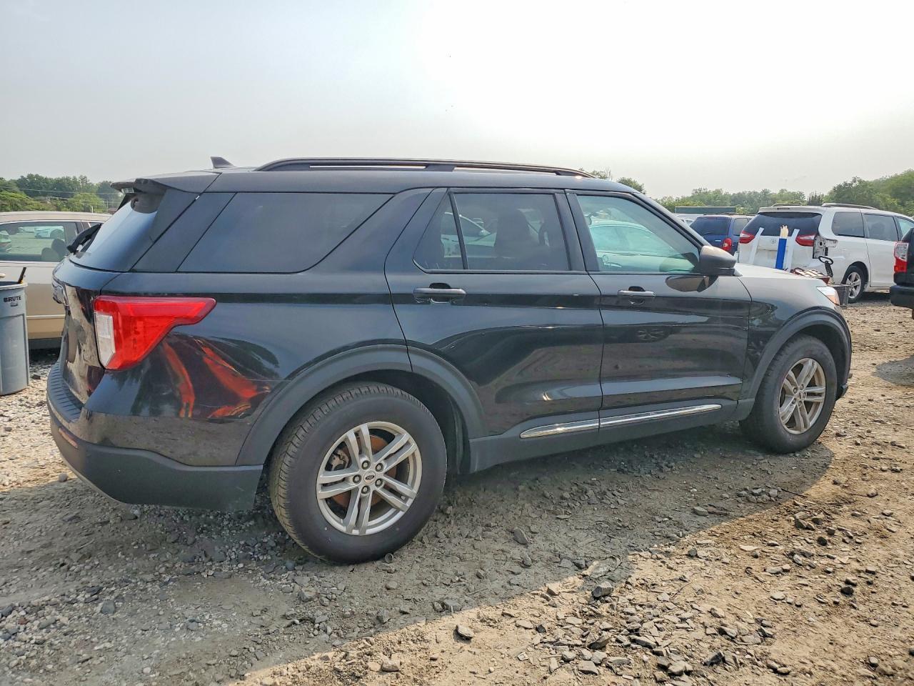 2024 Ford Explorer Xlt - Фото 3