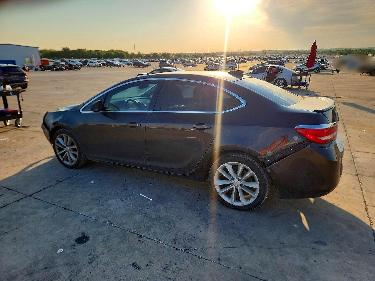 2015 Buick Verano Convenience - Фото 2