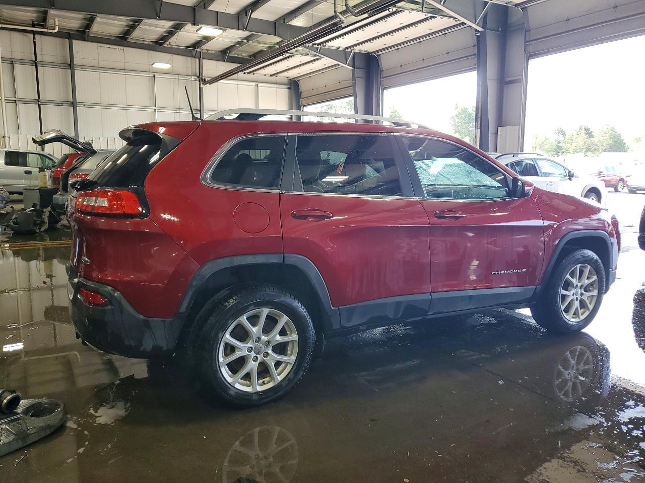 2016 Jeep Cherokee Latitude - Фото 3