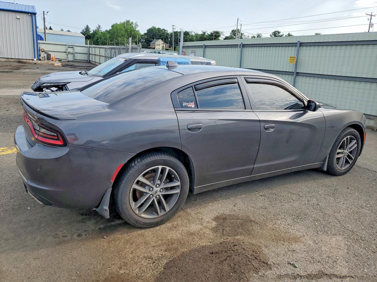 2019 Dodge Charger Sxt - Image 3