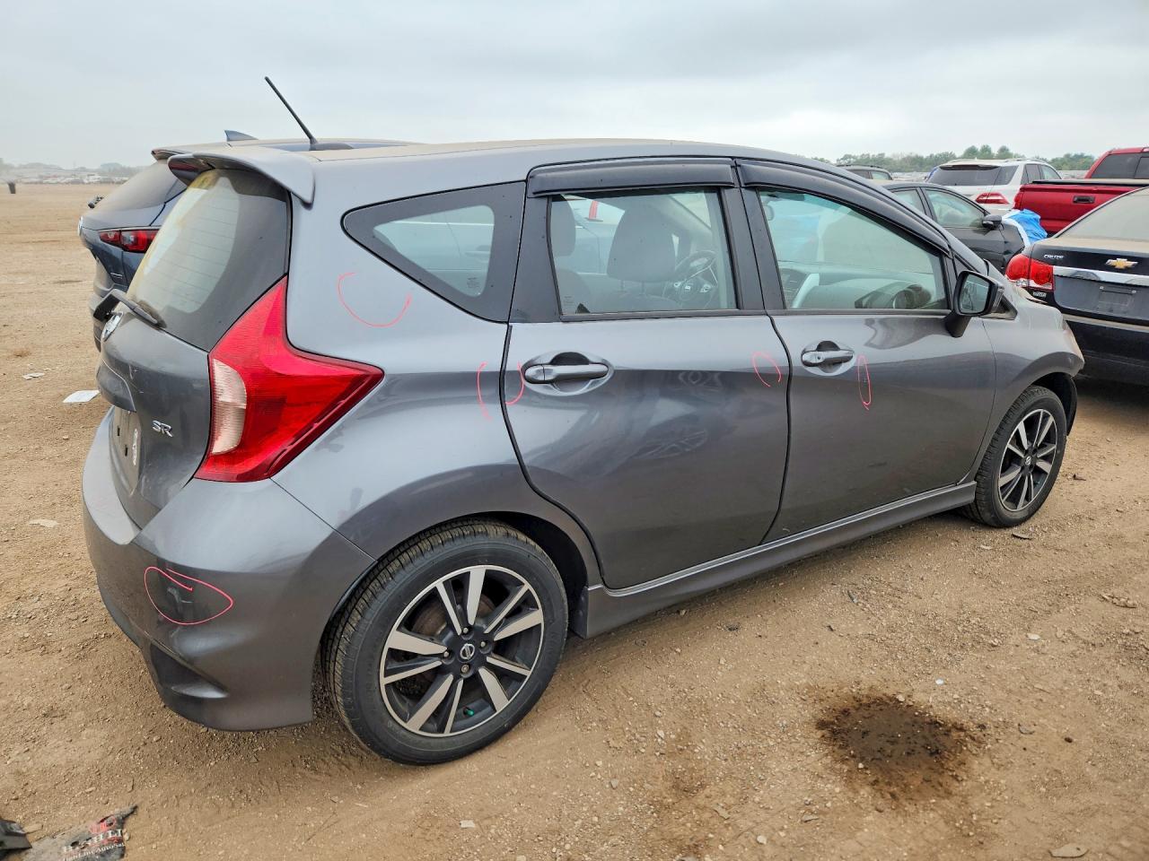 2018 Nissan Versa Note Sr - Фото 3