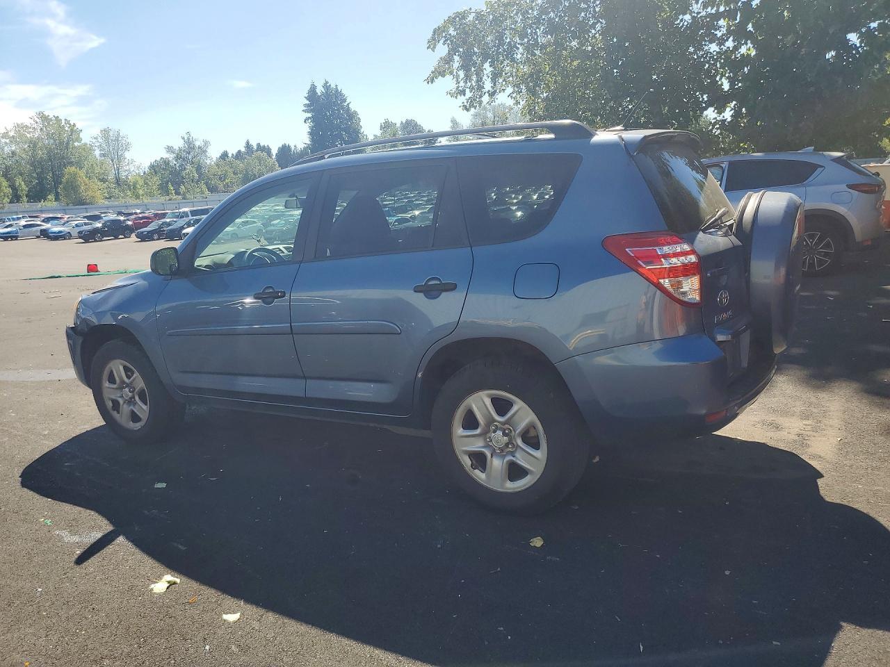 2011 Toyota Rav4 Base - Фото 2