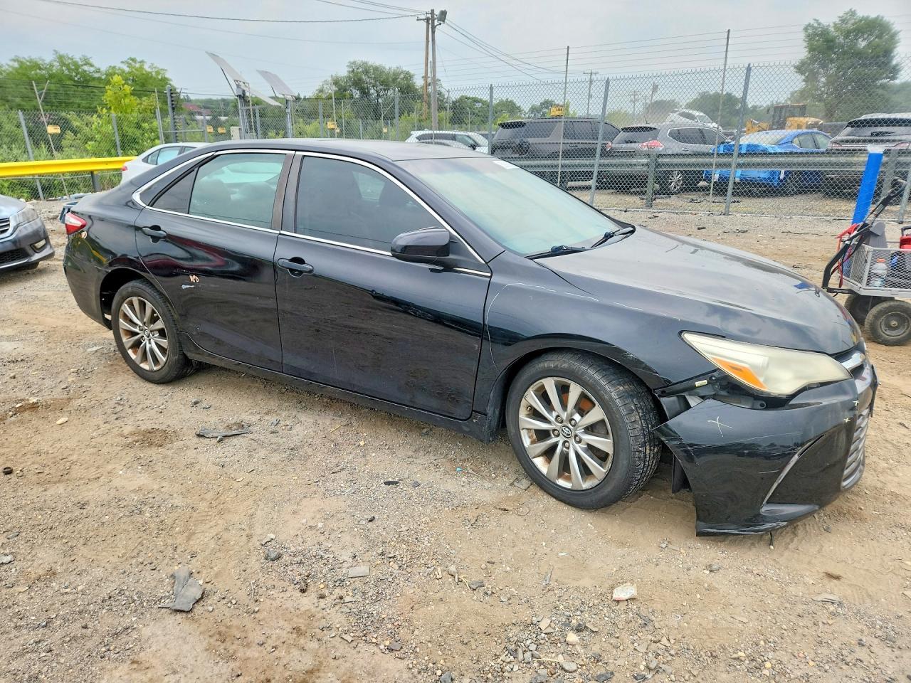 2015 Toyota Camry Xle - Image 4