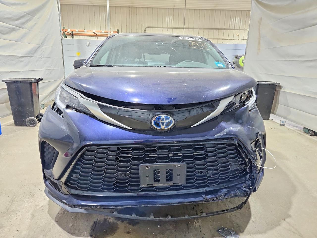 2022 Toyota Sienna Xse - Image 5