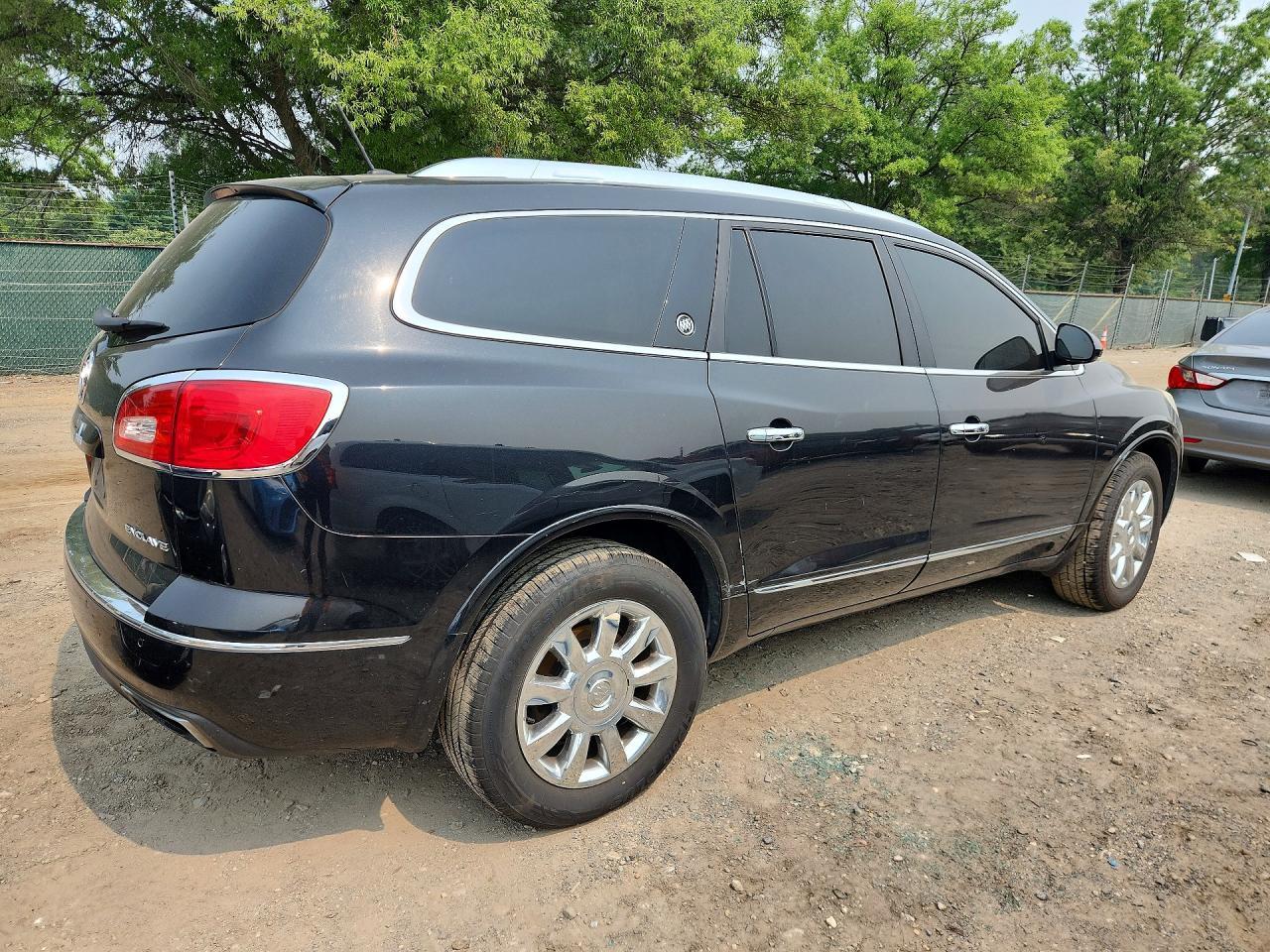 2015 Buick Enclave - Image 3