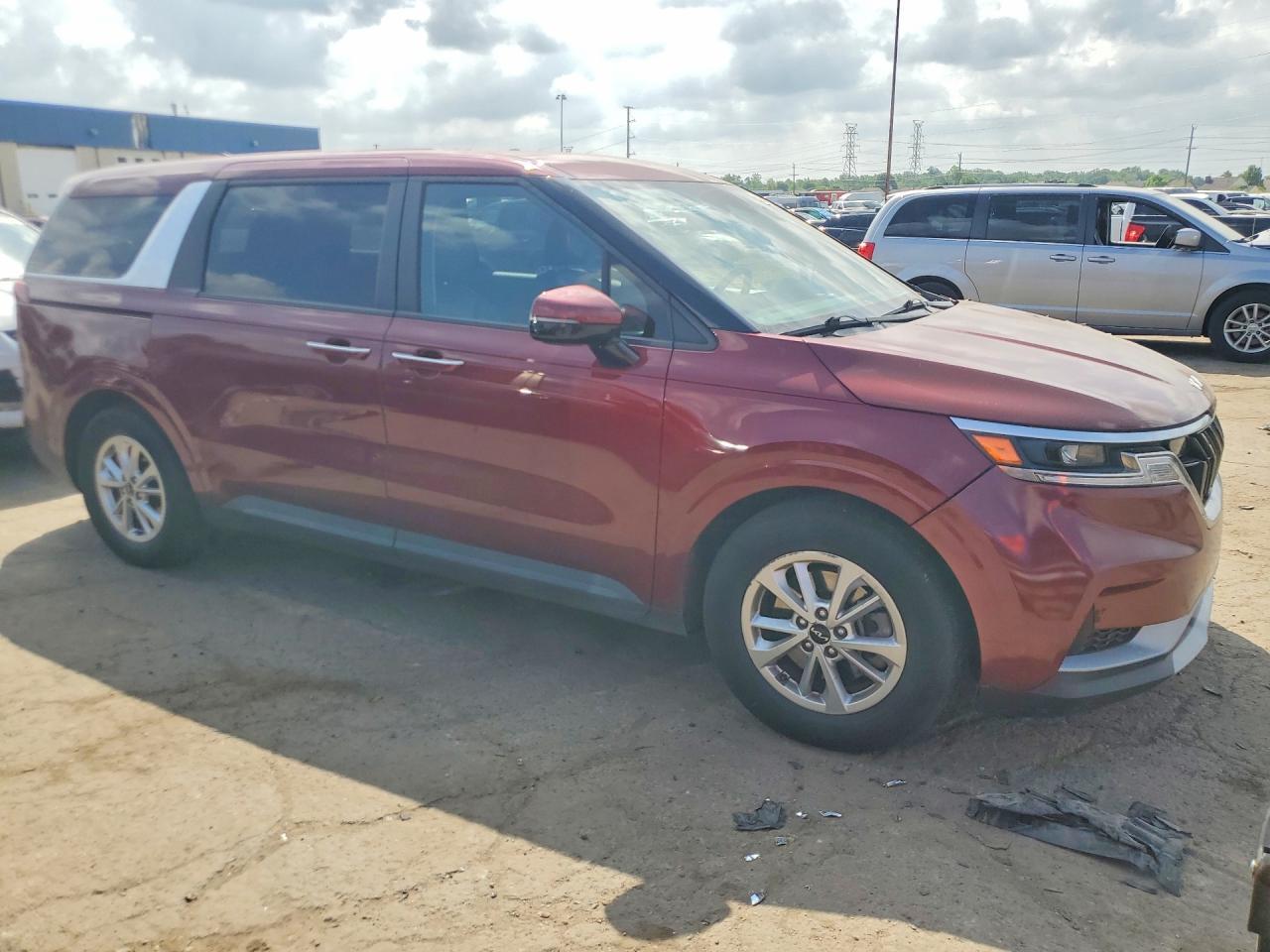 2023 Kia Carnival Lx - Image 4