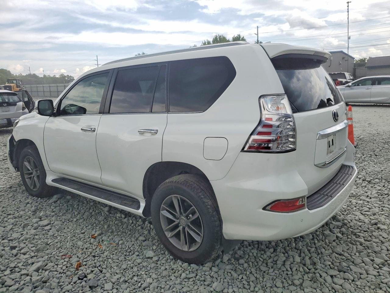 2022 Lexus Gx 460 - Фото 2