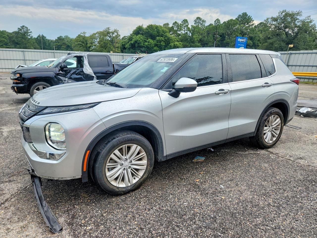2023 Mitsubishi Outlander Es