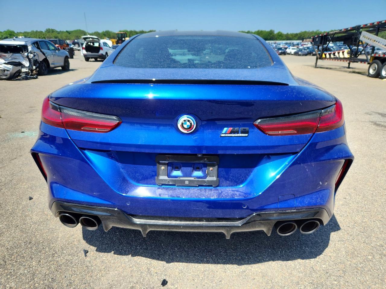 2023 BMW M8 - Фото 6