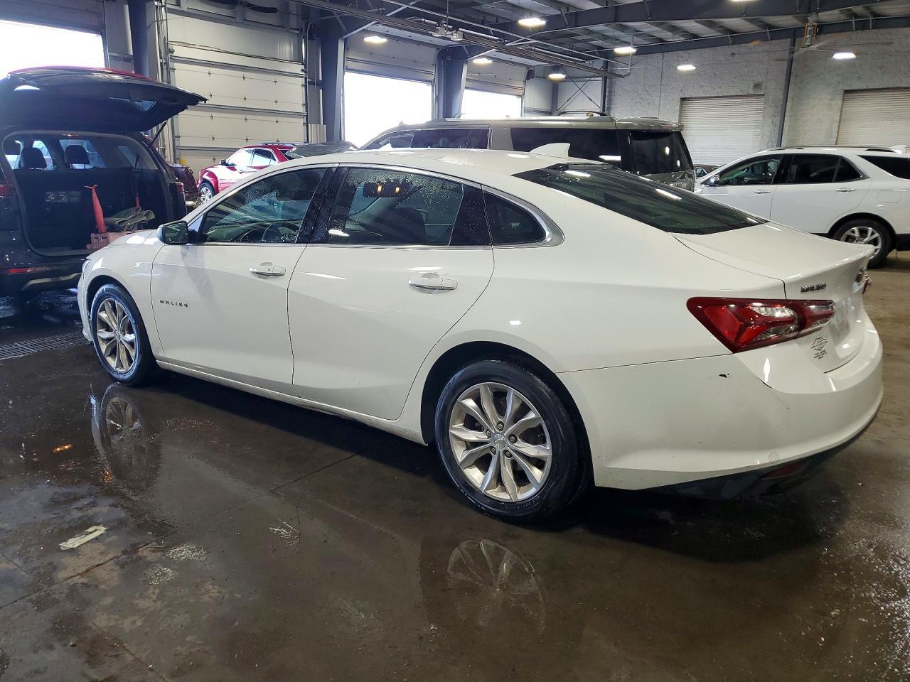 2019 Chevrolet Malibu Lt - Фото 2