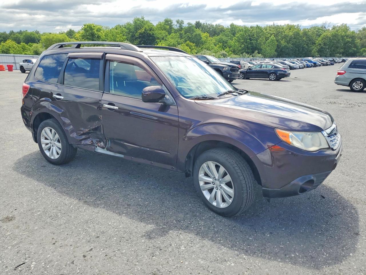 2013 Subaru Forester 2.5X Premium - Image 4