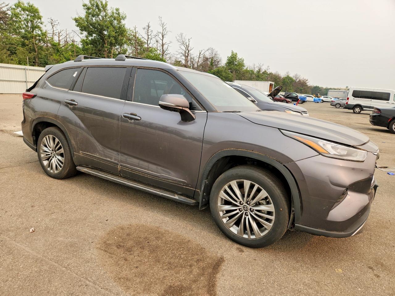 2023 Toyota Highlander Hybrid Platinum - Фото 4
