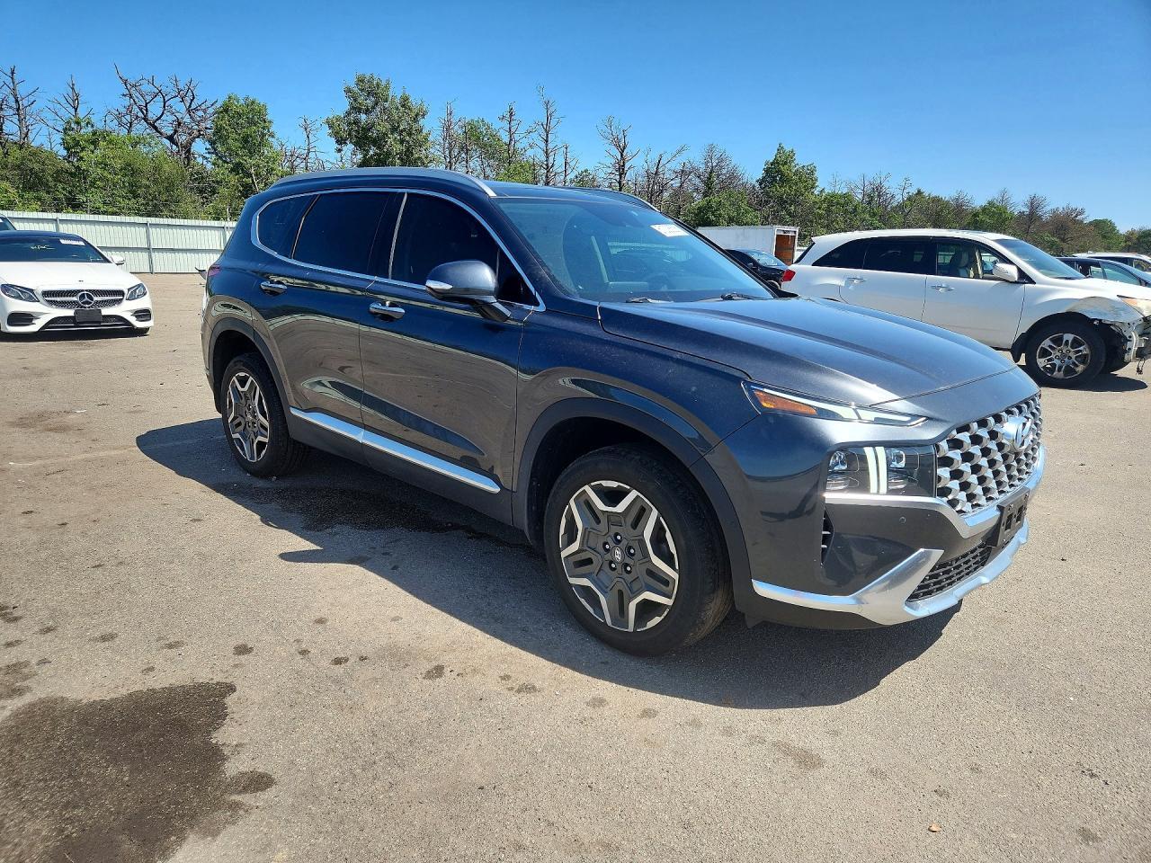 2022 Hyundai Santa Fe Limited - Image 4
