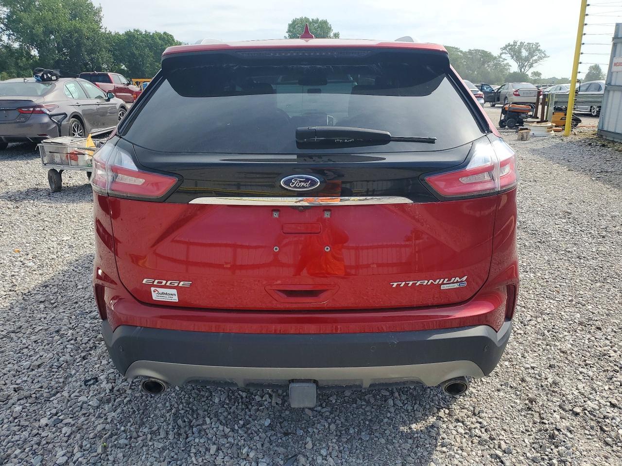 2020 Ford Edge Titanium - Image 6
