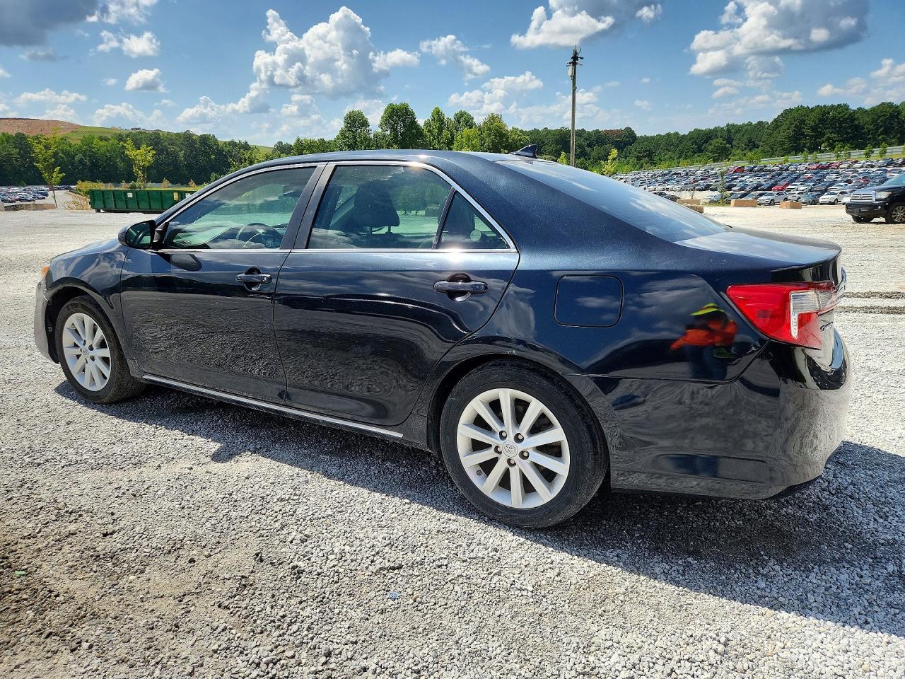 2012 Toyota Camry Hybrid Xle - Фото 2