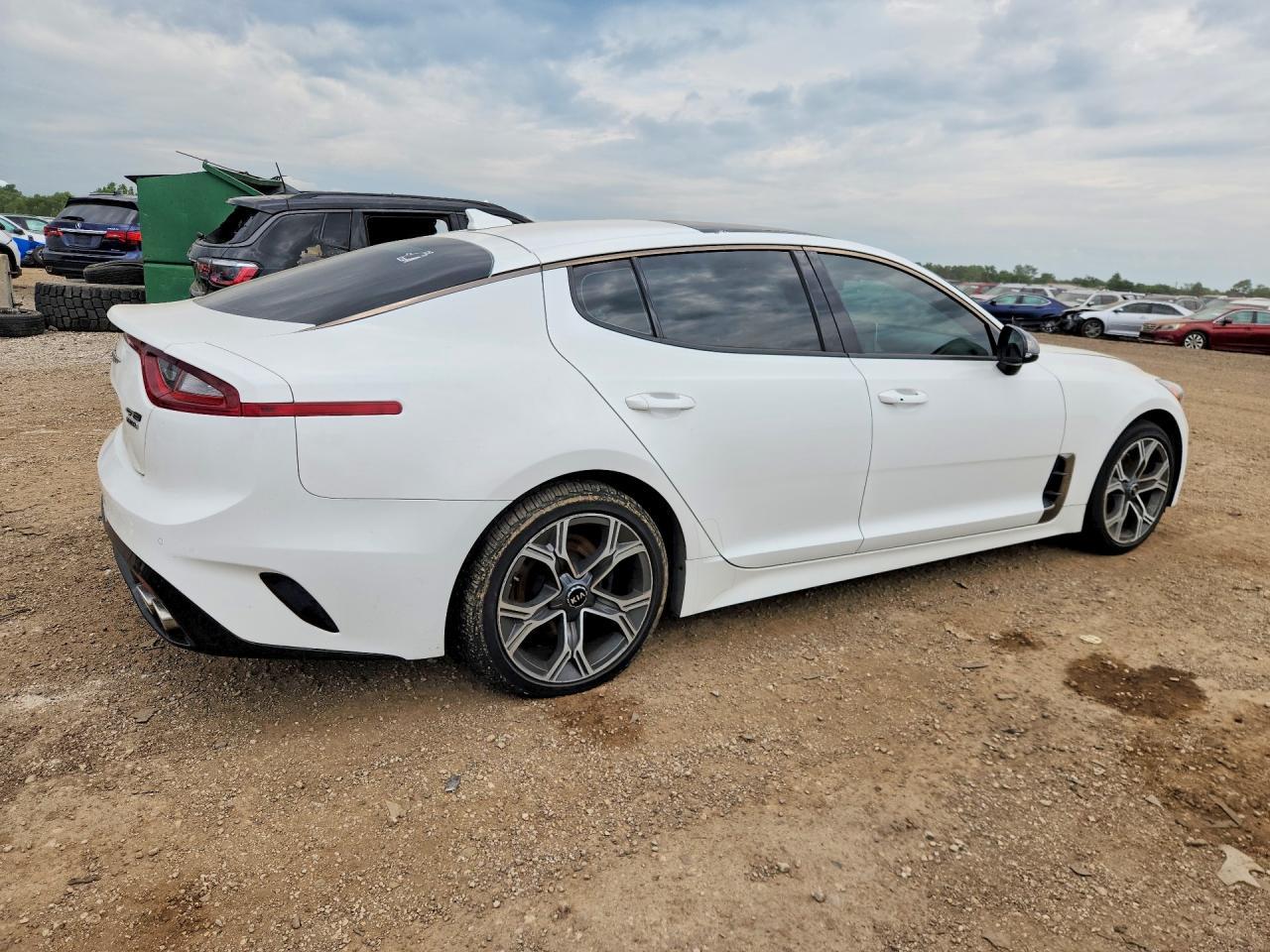 2020 Kia Stinger Gt-Line - Image 3