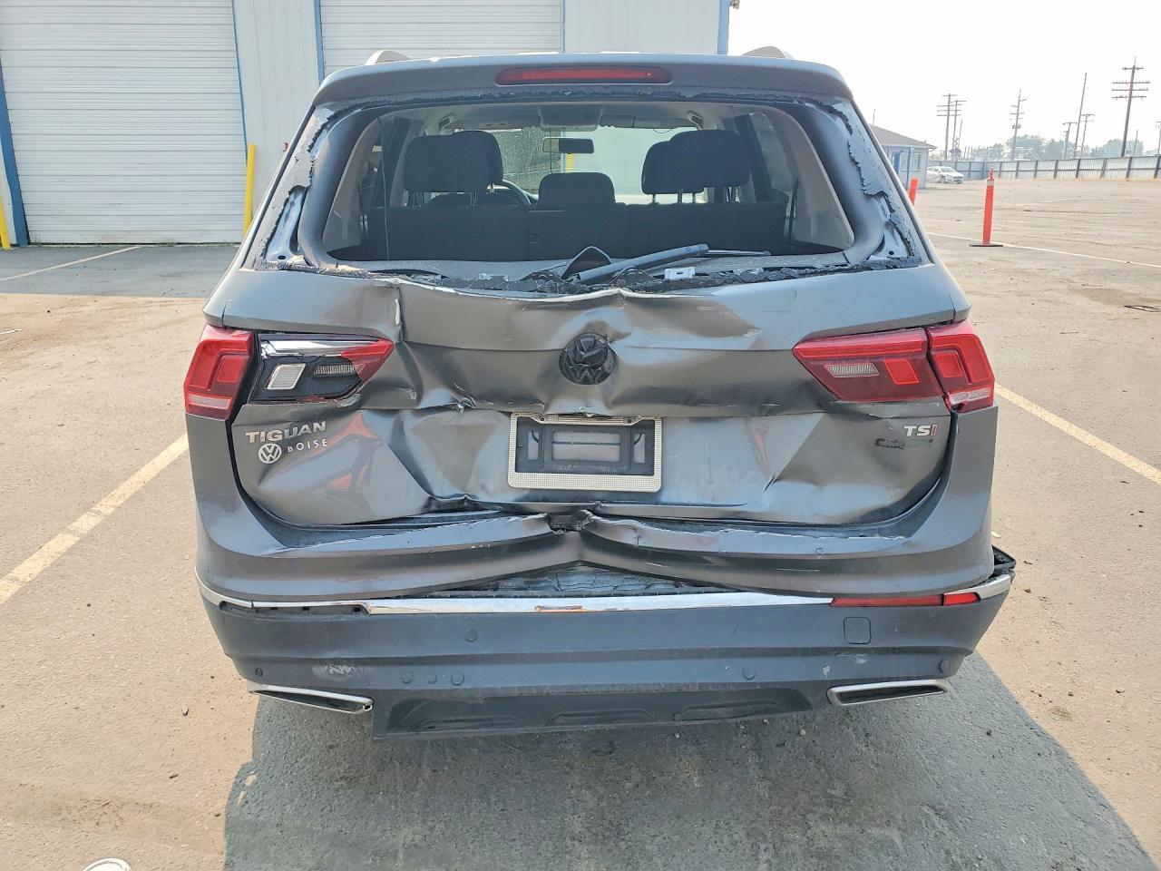 2018 Volkswagen Tiguan - Image 6