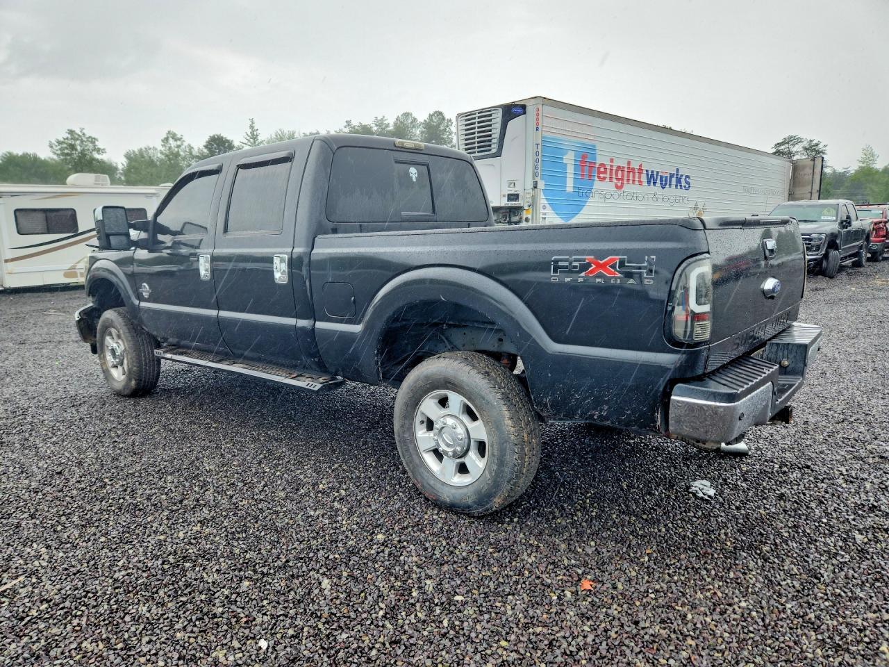 2011 Ford F250 - Фото 2