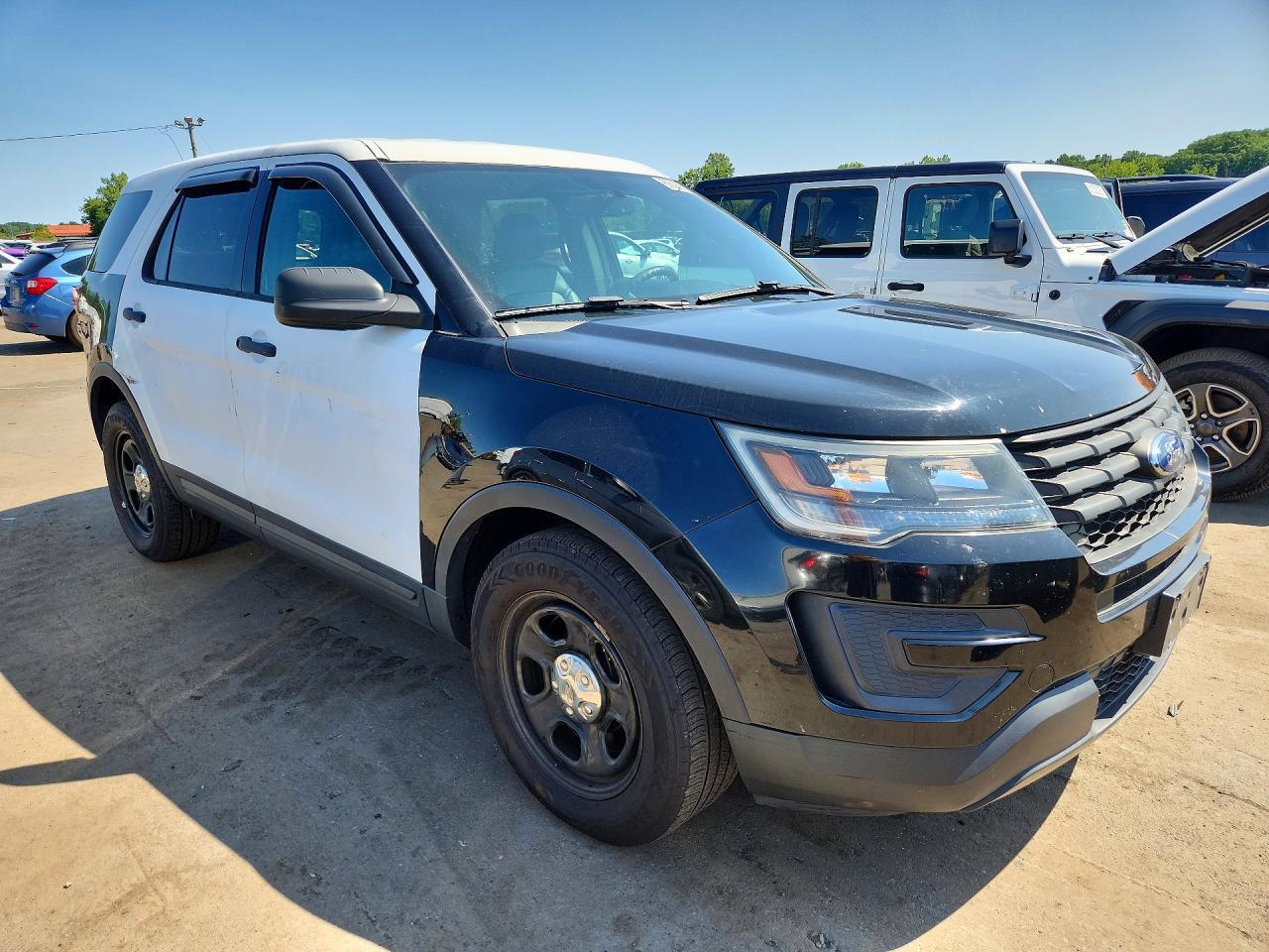 2018 Ford Explorer Police Interceptor - Image 4