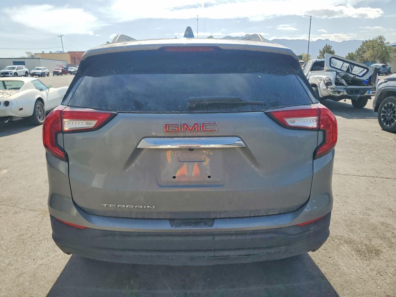 2023 GMC Terrain - Фото 6
