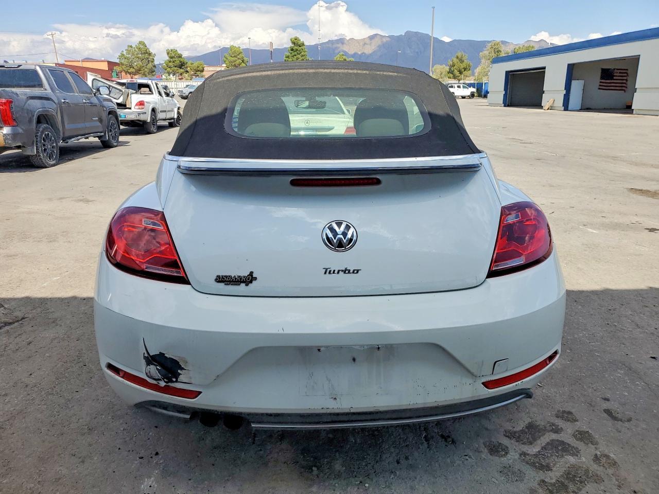 2019 Volkswagen Beetle S - Фото 6